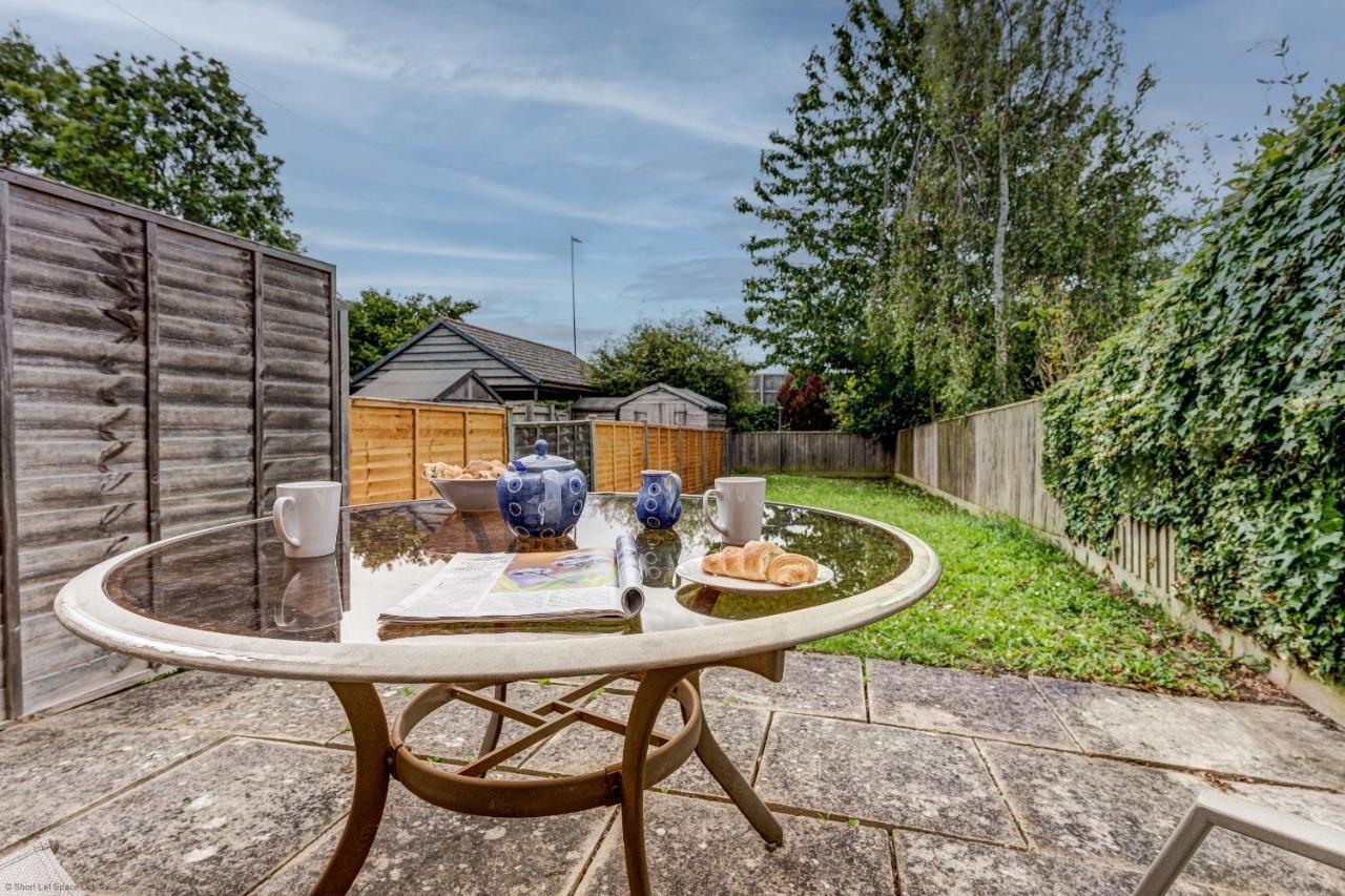 Villa The Didcot White House Exterior foto