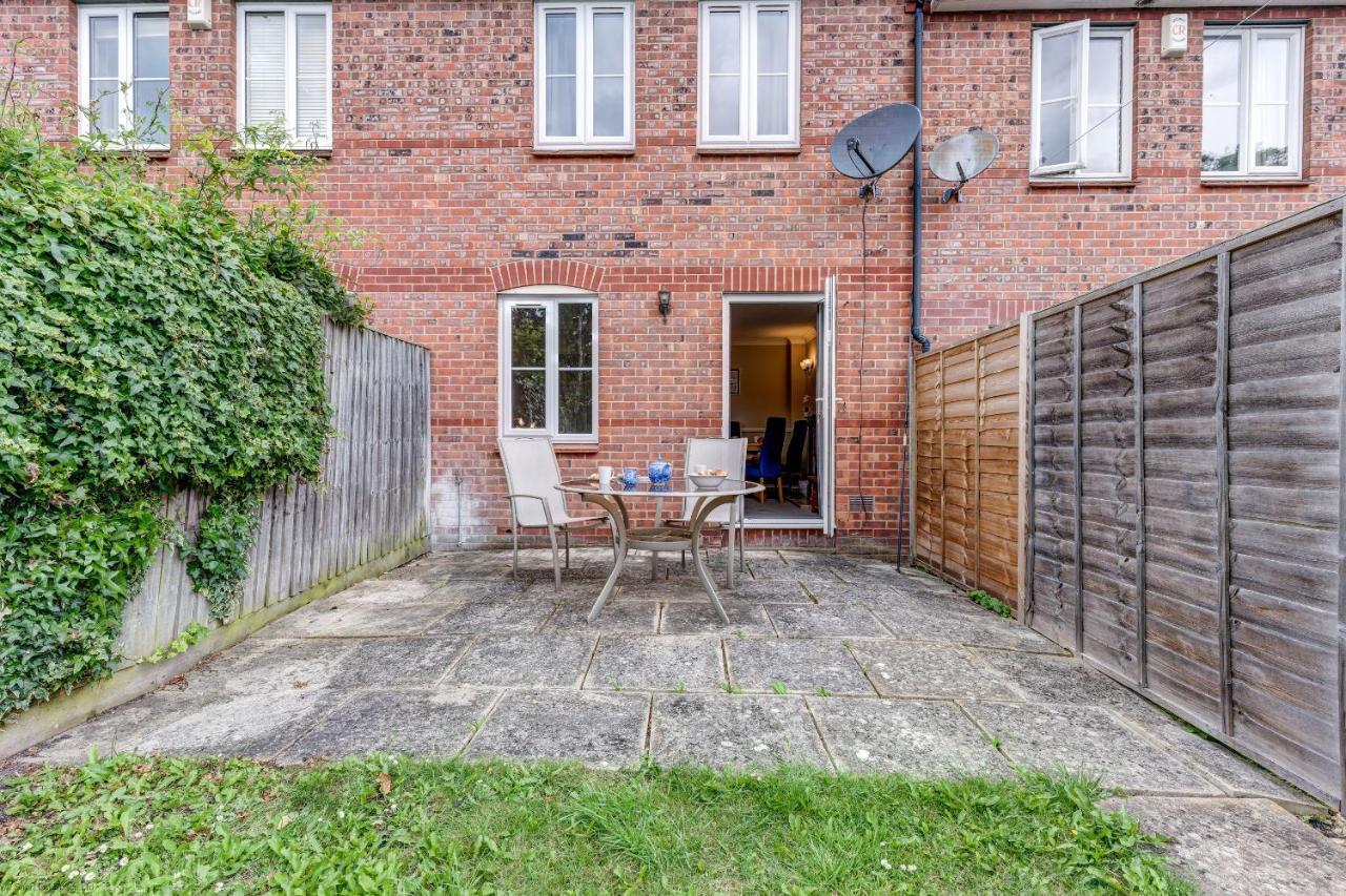 Villa The Didcot White House Exterior foto
